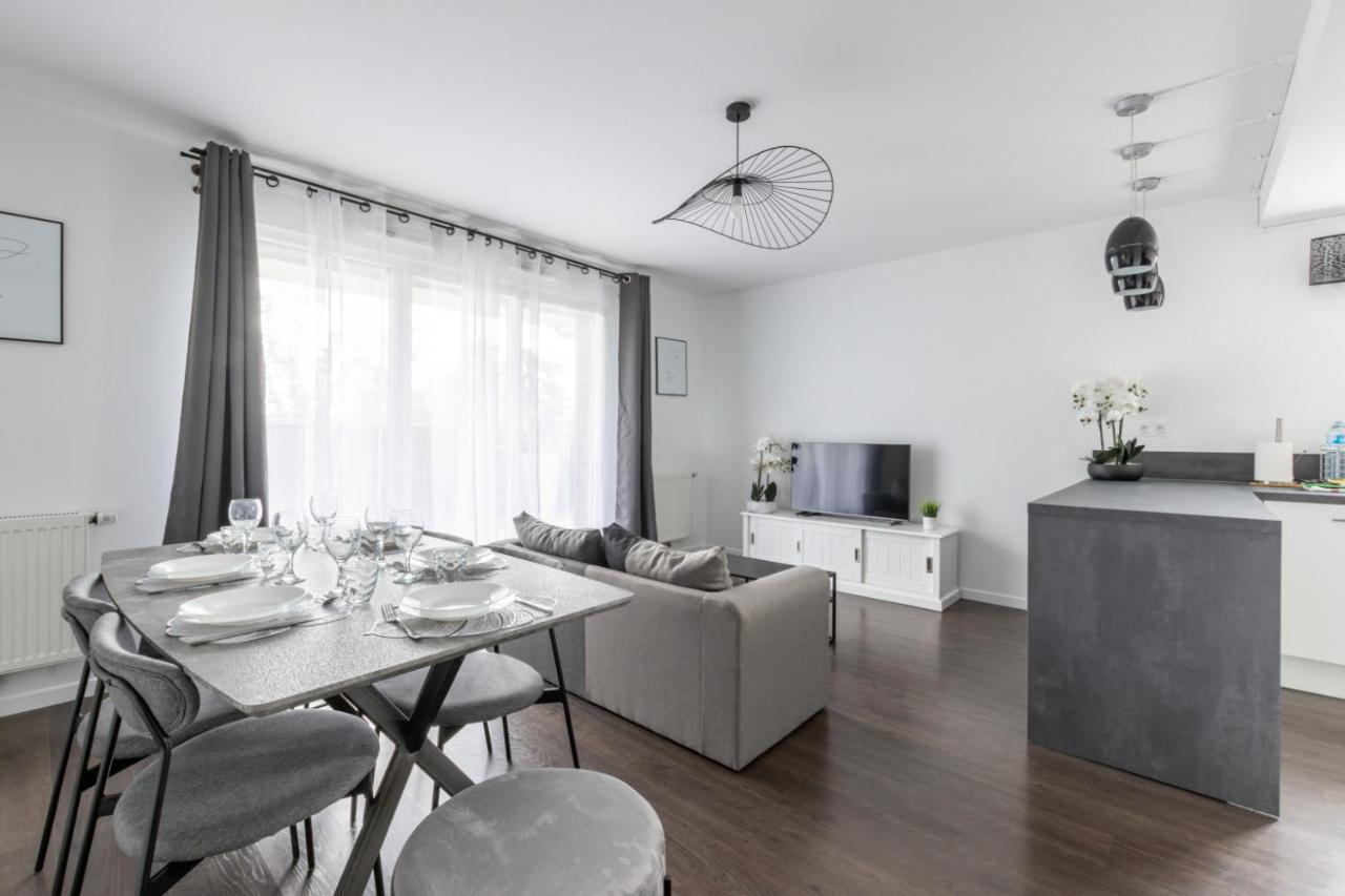 La Canopee By Plaza Serris Exterior photo